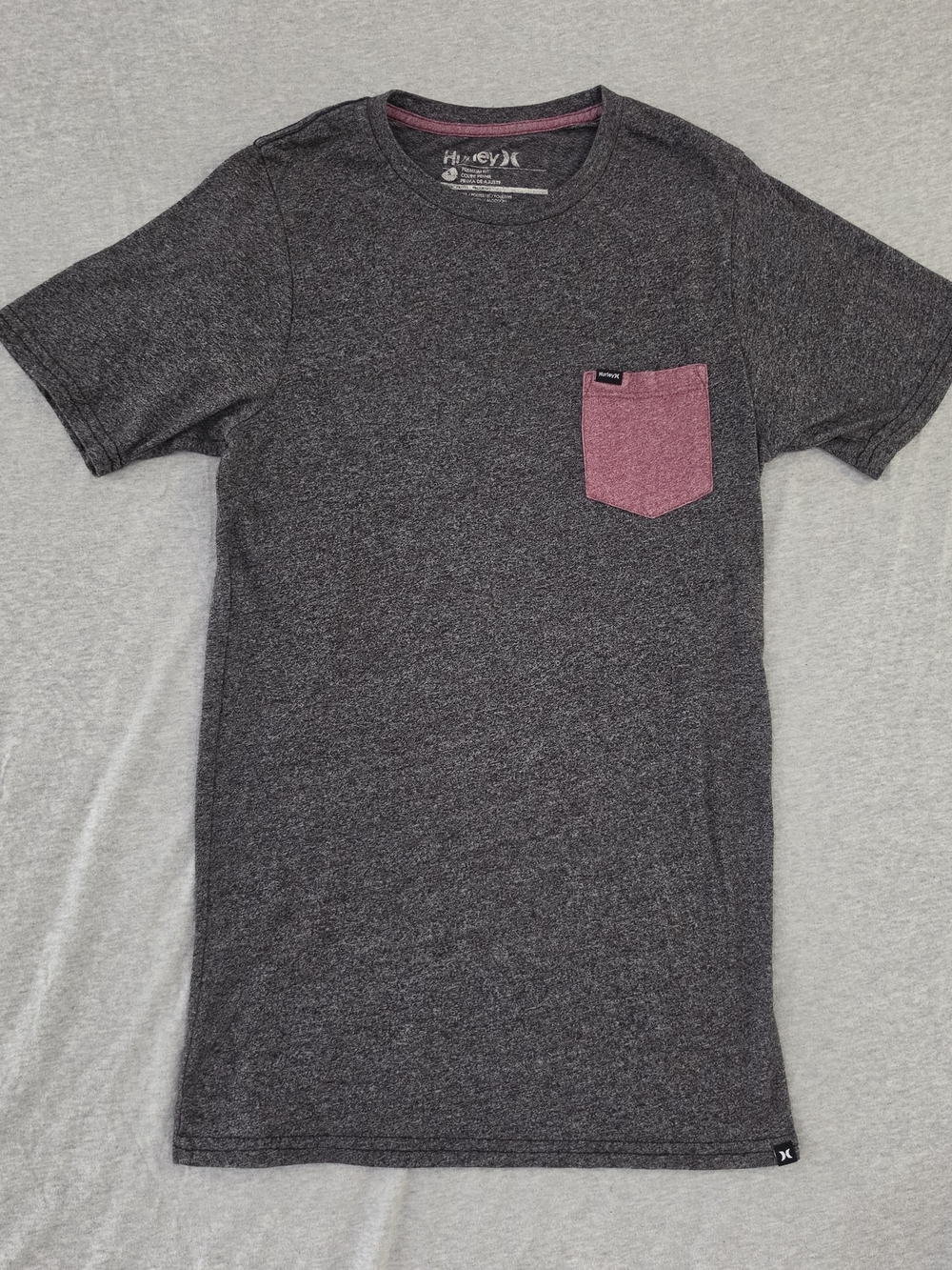 Hurley Men’s Charcoal Heather Short Sleeve Tee with Pink Pocket